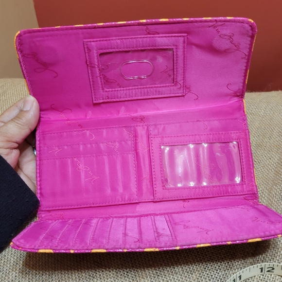 Vera Bradley ZIGGY ZAGS  Colorful Large Trifold WALLET - Picture 9 of 12